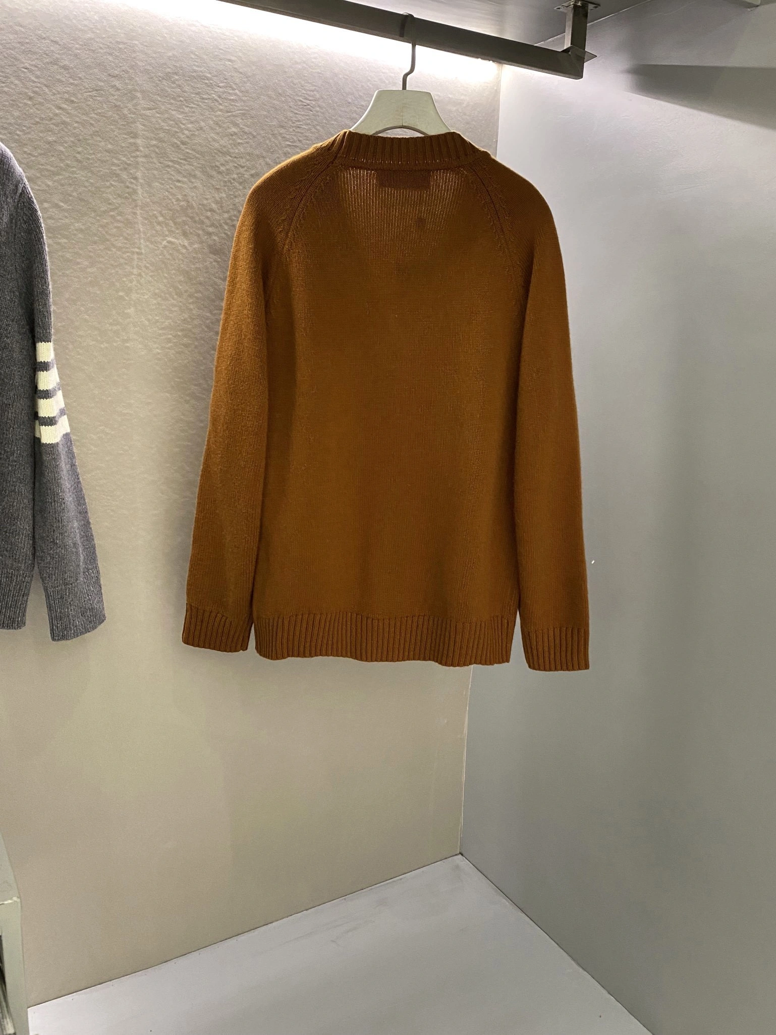 wg.luxury- 8V wool item:E-F361A0460